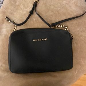 Michael Kors Jet Set Crossbody